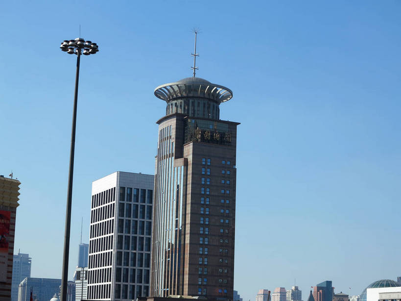 无人,高楼大厦,横图,室外,白天,正面,度假,美景,窗户,落地窗,城市风光,标志建筑,城市,大厦,地标,建筑,路灯,摩天大楼,照明,上海,中国,亚洲,一排,许多,阴影,整齐,并列,并排,光线,影子,景观,建筑群,灯光,很多,娱乐,建设,浦东,玻璃窗,灯,排列,一个,蓝色,蓝天,天空,阳光,天,享受,休闲,景色,放松,晴朗,单个,照亮,申,照明设备,队列,平行,玻璃幕墙,金融中心,陆家嘴,陆家嘴金融贸易区,浦东新区,东亚,上海市,海关大厦,万里无云,中华人民共和国,沪,华东地区,晴空,晴空万里,彩图,大楼,高层建筑,高楼,摩天楼,shslj1