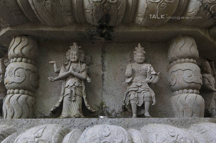 无人,寺庙,站,横图,室外,特写,白天,正面,民族服装,旅游,度假,名胜古迹,标志建筑,地标,建筑,静物,雕塑,中国,亚洲,节日,遗迹,艺术,装饰,雕刻,雕像,古迹,文化,文物,娱乐,建设,古建筑,浙江,石雕,浙江省,工艺品,庙宇,祈祷,站着,享受,休闲,健康,旅游胜地,放松,许愿,宗教,佛教,信仰,纪念,祈求,美术,主题,陈列,古文明,东亚,普陀区,普陀山,法雨禅寺,法雨寺,中华人民共和国,华东地区,浙,功能,美学,舟山,舟山市,释教,平安,站立,彩图,全身,传统服装,民俗服,庙,寺,海天佛国,shwf1