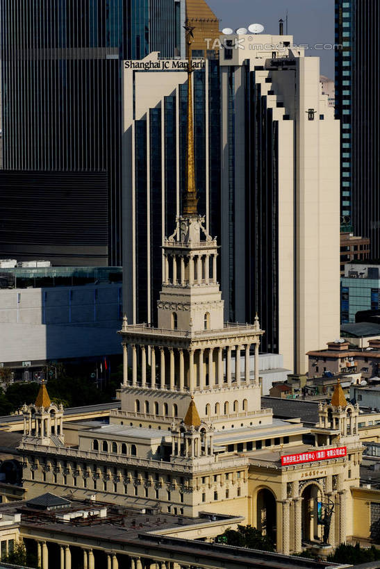 无人,家,高楼大厦,竖图,俯视,航拍,室外,白天,度假,美景,城市风光,标志建筑,城市,大厦,地标,建筑,摩天大楼,上海,中国,亚洲,阴影,光线,影子,房屋,屋子,景观,公寓,娱乐,建设,洋房,楼房,住宅,蓝色,蓝天,天空,阳光,天,享受,休闲,景色,放松,晴朗,申,鸟瞰,上海展览中心,东亚,静安区,上海市,万里无云,中华人民共和国,沪,华东地区,晴空,晴空万里,彩图,高角度拍摄,房子,大楼,高层建筑,高楼,摩天楼,shzxz1