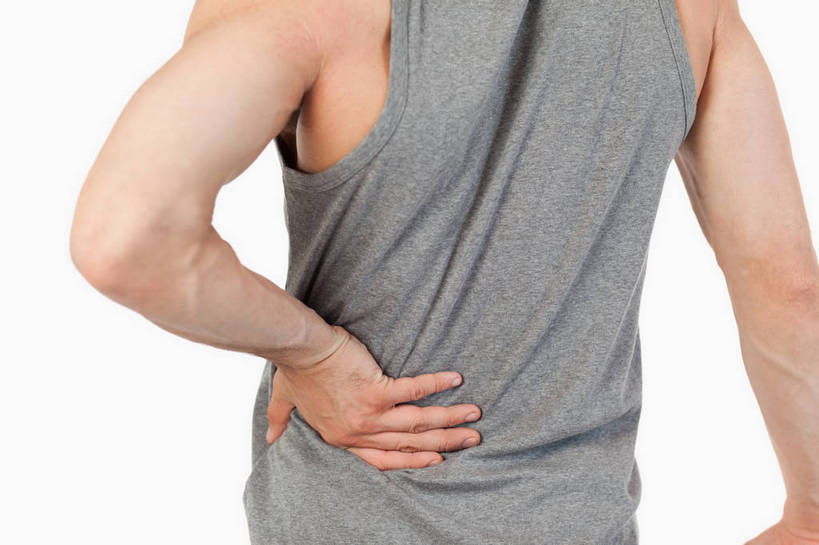 西方人,一个人,站,横图,室内,白天,白色背景,欧洲,欧洲人,仅一个男性,仅一个人,阴影,服装,反射,背心,影子,手叉腰,仅一个年轻男性,背面,衣服,灰色,叉腰,站着,疼痛,摄影,服饰,影棚,衣着,穿着,痛苦,衣饰,单手叉腰,男人,男性,年轻男性,白种人,站立,半身,彩图,影棚拍摄,拍摄,腰疼,腰痛