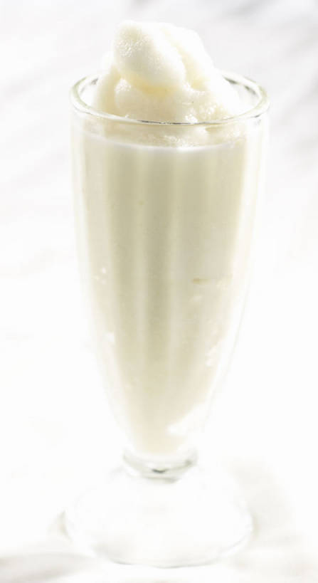 无人,竖图,室内,特写,白天,正面,餐桌,桌子,荔枝,杯子,阴影,反射,影子,冰,冰沙,一杯,清凉,冷冻,玻璃制品,一个,水杯,冷饮,舒服,寒冷,冷藏,单个,餐台,解暑,解渴,舒爽,消暑,保鲜,玻璃杯,离枝,彩图,沐昔,思沐昔,shjb1