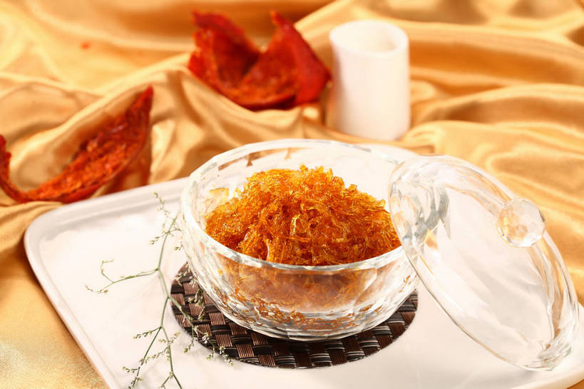 无人,横图,俯视,室内,特写,白天,烹饪,中餐,餐桌,桌子,玻璃,一堆,阴影,堆叠,堆积,朦胧,模糊,反射,布料,影子,料理,食品,布纹,菜肴,美食,玻璃制品,桌布,食物,一个,餐巾,容器,台布,碗,橙色,中式,佳肴,单个,餐台,中华料理,储藏,堆,储存,燕窝,巢窝,燕菜,燕根,燕蔬菜,餐桌布,彩图,高角度拍摄,贮存,shjb1,血燕窝