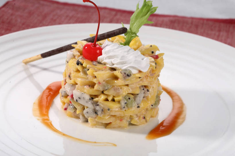 点心,无人,横图,俯视,室内,特写,白天,烹饪,西餐,餐桌,桌子,樱桃,餐具,水果,叶子,阴影,新鲜,反射,碟子,盘,影子,调料,酱料,酱汁,生食,佐料,沙拉,料理,食品,果实,绿叶,调味品,调味料,色拉,酱,沙拉酱,沙律,水果沙拉,菜肴,美食,火龙果,食物,一个,红色,白色,盘子,餐巾,碟,果酱,零食,日式,嫩叶,青龙果,西式,佳肴,有机食品,绿色食品,单个,餐台,色拉酱,配菜,果子酱,百奇,保洁方巾,口布,叶,叶片,樱珠,莺桃,英桃,楔桃,牛桃,荆桃,彩图,高角度拍摄,shjb1