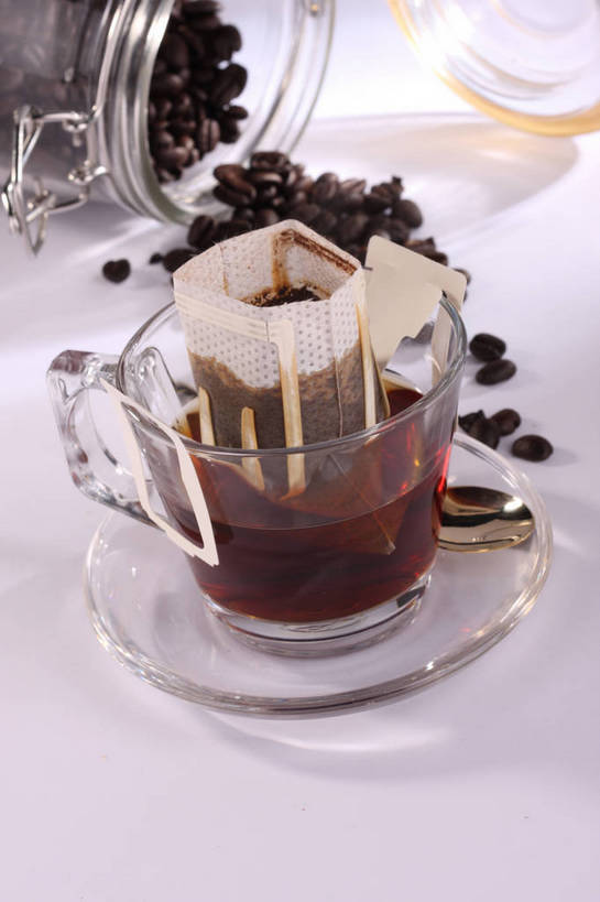 咖啡,无人,竖图,俯视,室内,特写,白天,幸福,植物,餐桌,桌子,豆,玻璃,一堆,许多,阴影,堆叠,堆积,反射,分离,罐子,滤纸,影子,纸,勺子,豆类,豆子,纸张,很多,过滤,娱乐,玻璃制品,饮料,玻璃瓶,瓶子,调羹,汤匙,咖啡豆,享受,休闲,温馨,放松,乐趣,摄影,影棚,餐台,堆,提神,舒适,净化,摄影棚,醒脑,豆科,软饮料,咖啡因,彩图,高角度拍摄,影棚拍摄,拍摄,shjb1