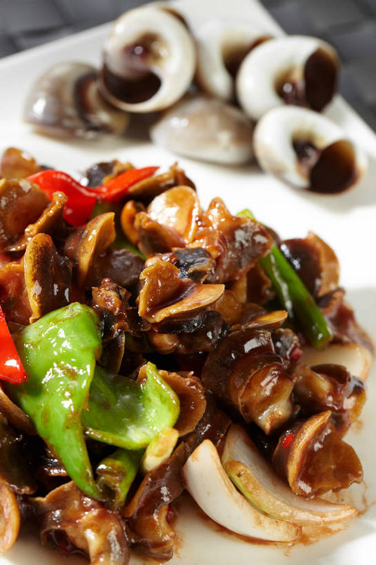 海鲜,无人,竖图,俯视,室内,特写,白天,烹饪,中餐,餐桌,桌子,蔬菜,洋葱,餐具,一堆,许多,堆叠,堆积,朦胧,模糊,新鲜,碟子,盘,陶瓷,青椒,调料,酱料,酱汁,佐料,料理,食品,陶瓷制品,海螺,调味品,很多,调味料,水产,酱,菜肴,美食,海洋生物,食物,盘子,碟,中式,佳肴,有机食品,绿色食品,餐台,中华料理,堆,峨螺,玉葱,水生动物,海产品,水生物,海底动物,大椒,菜椒,荷兰葱,圆葱,洋葱头,甜椒,柿子椒,球葱,灯笼椒,葱头,彩图,高角度拍摄,shjb1,炒螺肉