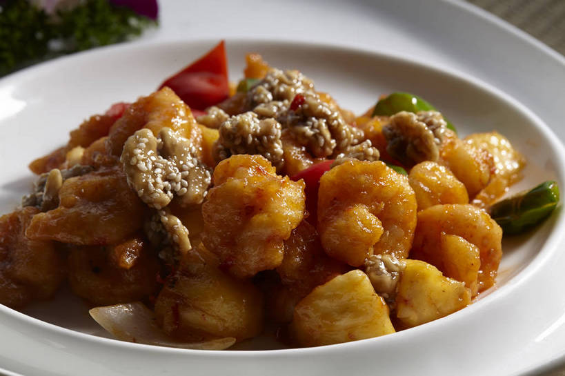 无人,横图,俯视,室内,特写,白天,烹饪,中餐,餐桌,桌子,辣椒,蔬菜,土豆,洋葱,餐具,新鲜,盛开,碟子,盘,香菜,调料,酱料,酱汁,肉,油炸,炸虾,芝麻,佐料,料理,食品,石斛,调味品,调味料,花蕾,酱,菜肴,美食,肉类,花,花瓣,花朵,鲜花,食物,两个,一朵,紫色,白色,盘子,碟,花苞,花蕊,中式,白芝麻,佳肴,有机食品,绿色食品,餐台,中华料理,虾肉,高雅,玉葱,肉食,辣角,红海椒,大椒,辣虎,广椒,胡菜,香荽,原荽,园荽,芫荽,馍馍蛋,脂麻,胡麻,白麻,巨胜子,石斛兰,油麻,金钗石斛,胡荽,莞荽,芫茜,芫蓿,莚葛草,莚荽菜,淡泊,花中君子,兰花,荷兰葱,圆葱,洋芋,洋葱头,山药蛋,球葱,马铃薯,辣子,红辣椒,海椒,番椒,葱头,彩图,高角度拍摄,shjb1,油炸虾