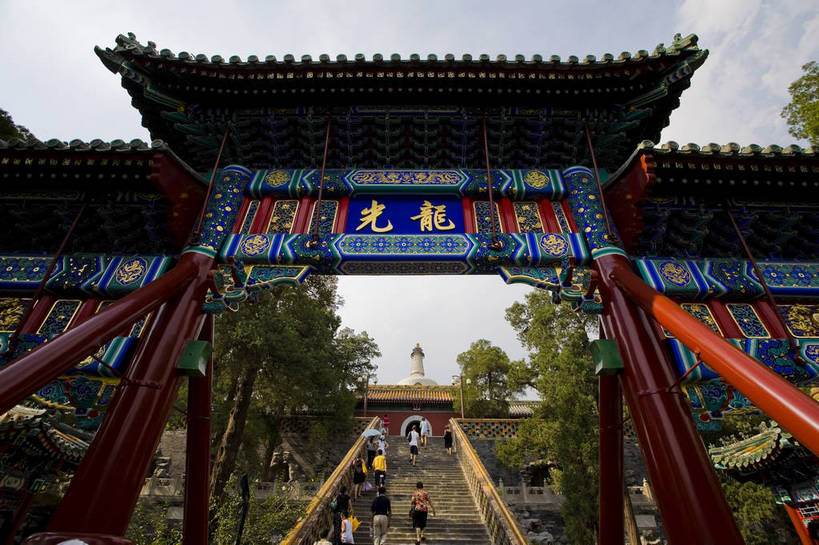 宫殿,横图,彩色,室外,白天,旅游,绘画,建材,石头,建筑,雕塑,北海公园,北京,中国,亚洲,艺术,装饰,龙,雕刻,雕像,瓦片,木门,屋顶,走廊,瓦,白塔,墙壁,红色,蓝色,绿色,工艺品,摄影,建造,纪念,五颜六色,美术,色彩斑斓,主题,五彩缤纷,陈列,建筑材料,东亚,屋瓦,中华人民共和国,功能,美学,五彩斑斓,皇家园林,五光十色,彩图,旅行,目的地,屋面瓦,bj174
