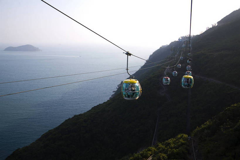 人群,横图,彩色,室外,白天,旅游,度假,美景,城市风光,城市,香港,中国,亚洲,行人,游客,游人,表演,图片,景观,交通,娱乐,路人,旅客,缆车,海洋公园,享受,休闲,旅游胜地,景色,放松,运输,摄影,观看,海滨,参观,高空,东亚,中华人民共和国,繁荣,发达,过客,海,旅游者,彩图,旅行,bj174
