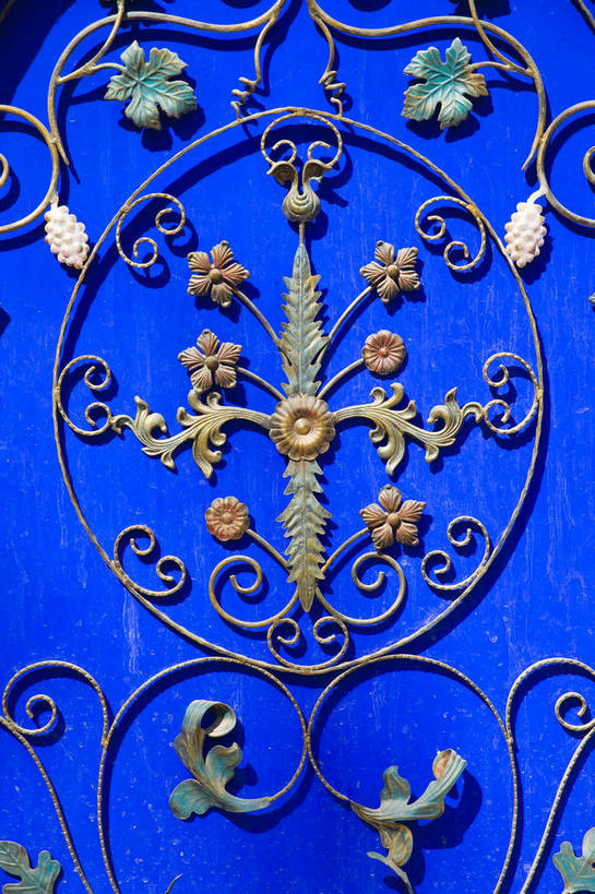 无人,竖图,彩色,室外,特写,白天,旅游,度假,名胜古迹,标志建筑,地标,建筑,中国,亚洲,遗迹,民俗,浮雕,景观,古迹,文物,娱乐,建设,古建筑,现代建筑,享受,休闲,旅游胜地,放松,竖,摄影,雕花,清真寺,古文明,东亚,吐鲁番,新疆,中华人民共和国,旅行,坎儿井,bj174