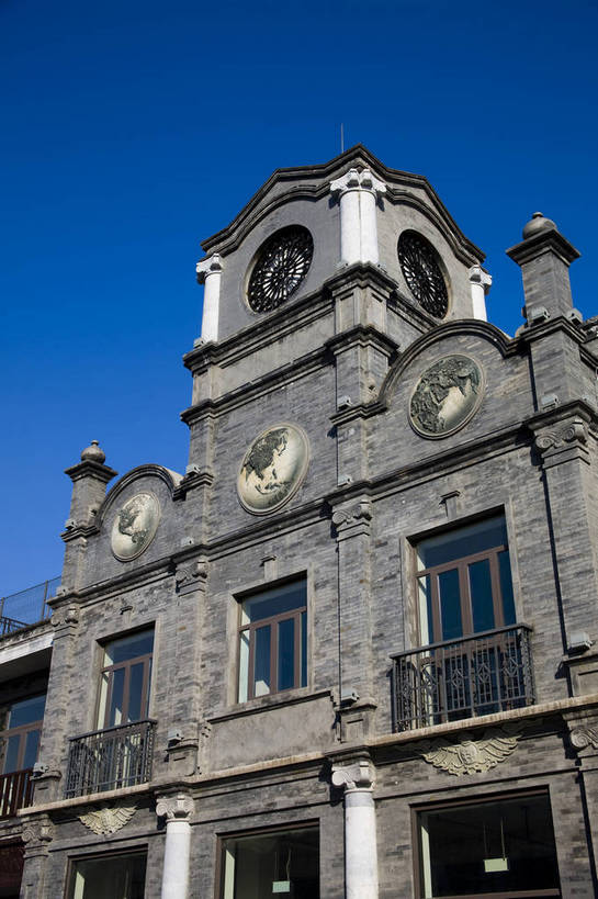 无人,竖图,彩色,室外,特写,白天,旅游,度假,名胜古迹,标志建筑,地标,建筑,北京,中国,亚洲,遗迹,古迹,文物,娱乐,建设,古建筑,蓝天,享受,休闲,旅游胜地,放松,竖,摄影,古代建筑,前门,古文明,东亚,中华人民共和国,旅行,大栅栏,传统文化,bj174