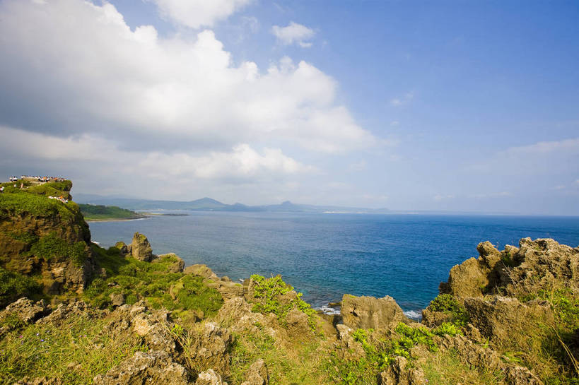 无人,公园,横图,彩色,室外,特写,白天,旅游,度假,礁石,名胜古迹,标志建筑,地标,建筑,台湾,中国,亚洲,遗迹,海岸,古迹,文物,娱乐,建设,古建筑,蓝天,享受,休闲,旅游胜地,放松,摄影,海滨,古文明,东亚,垦丁国家公园,屏东县,港澳台,中华人民共和国,台湾省,海,旅行,屏,屏东,屏县,恒春半岛,珊瑚礁岛,台,猫鼻头,bj174