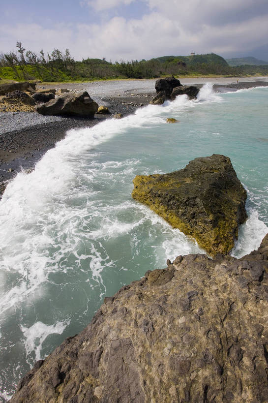 无人,公园,竖图,彩色,室外,白天,旅游,度假,海浪,名胜古迹,标志建筑,地标,建筑,台湾,中国,亚洲,遗迹,海岸,海湾,古迹,文物,娱乐,建设,古建筑,蓝天,享受,休闲,旅游胜地,放松,竖,摄影,海滨,古文明,东亚,三仙台,中华人民共和国,海,海滩,旅行,bj174
