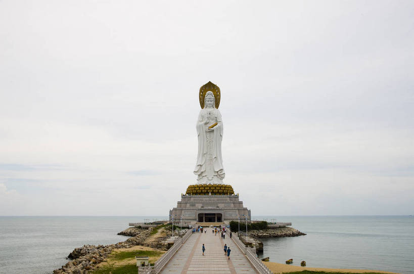 横图,彩色,室外,白天,旅游,建筑,雕塑,三亚,中国,亚洲,雕像,佛像,海岸,景观,佛,海南,天空,旅游胜地,摄影,东亚,中华人民共和国,海,旅行,南山文化旅游区,bj174