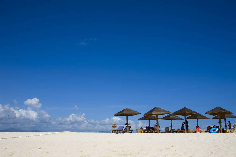 横图,彩色,室外,白天,旅游,沙滩,三亚,中国,亚洲,云,海南,天空,休闲,旅游胜地,摄影,海滨,东亚,中华人民共和国,海滩,旅行,蜈支洲岛,bj174