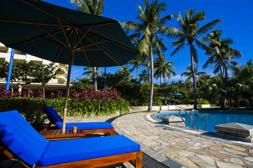 无人,游泳池,横图,彩色,室外,白天,旅游,树林,建筑,酒店,三亚,中国,亚洲,景观,会所,海南,天空,休闲,旅游胜地,摄影,度假村,东亚,中华人民共和国,旅行,亚龙湾,bj174