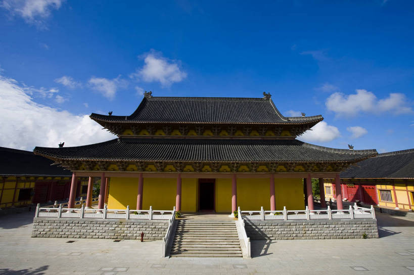 无人,寺庙,横图,彩色,室外,白天,旅游,门,标志建筑,地标,建筑,椰树,中国,亚洲,景观,建筑群,古典,建设,海南,天空,旅游胜地,摄影,海南省,中国文化,东亚,中华人民共和国,华南地区,琼,旅行,庙,传统文化,博鳌,博鳌镇,琼东,琼海,琼海市,博鳌禅寺,bj174