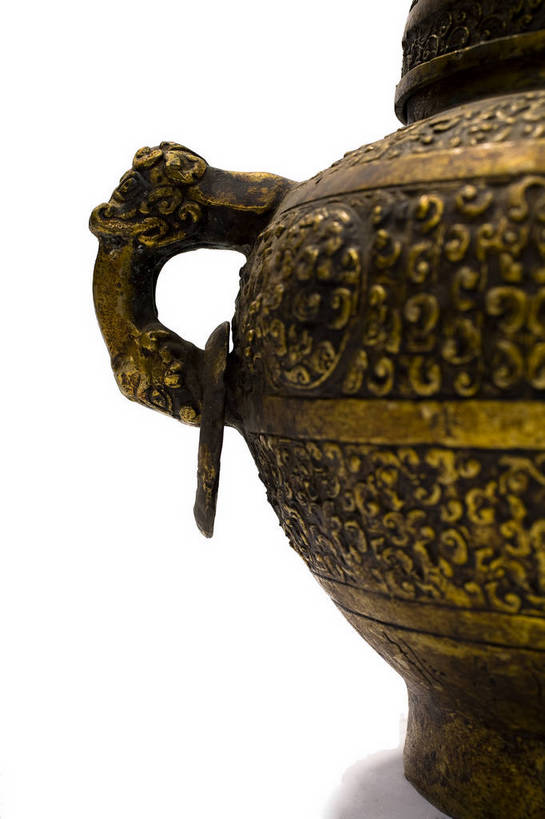 竖图,彩色,静物,金属制品,中国,金属,雕刻,罐子,图片,文化遗产,艺术品,古典,历史,文化,文物,装饰品,古代,一个,工艺品,摄影,单个,古董,古物,中国文化,古玩,东亚,青铜,缶,青铜器,古远,古代文明,美术工艺,影棚拍摄,传统文化,青铜制品,楚高罍,容酒器,战国楚高罍,bj174