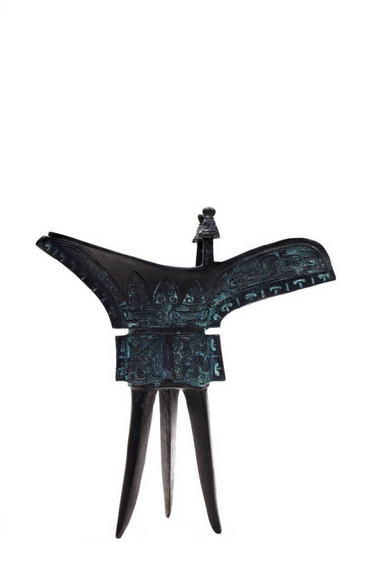 竖图,彩色,静物,杯子,中国,雕刻,图片,文化遗产,艺术品,历史,文物,装饰品,古代,一个,酒杯,摄影,单个,古董,中国文化,东亚,青铜器,古远,古代文明,美术工艺,影棚拍摄,传统文化,爵,爵杯,bj174