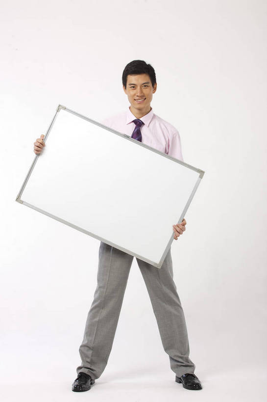 东方人,一个人,商务人士,商务男性,微笑,竖图,彩色,室内,白天,衬衫,商务,成功,信心,职员,中国,亚洲,套装,正装,信息,图片,布告,布告栏,白板,站着,摄影,西裤,通知,公告,传播,消息,商务装,工薪阶层,东亚,公布栏,男人,男性,亚洲人,中国人,年轻人,白领,上班族,全身,影棚拍摄,衬衣,高兴,办公,bj174