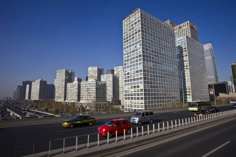 无人,横图,室外,白天,旅游,度假,商务,名胜古迹,标志建筑,城市,道路,地标,建筑,汽车,北京,中国,亚洲,遗迹,景观,交通,首都,古迹,文物,娱乐,建设,现代,古建筑,天空,享受,休闲,旅游胜地,摩天大厦,商务楼,放松,金融,经济,贸易,金融中心,古文明,东亚,中华人民共和国,北京市,京,北平,华北地区,繁荣,旅行,商业,北京CBD,北京商务中心区,中国北京大北窑,建外SOHO,bj174