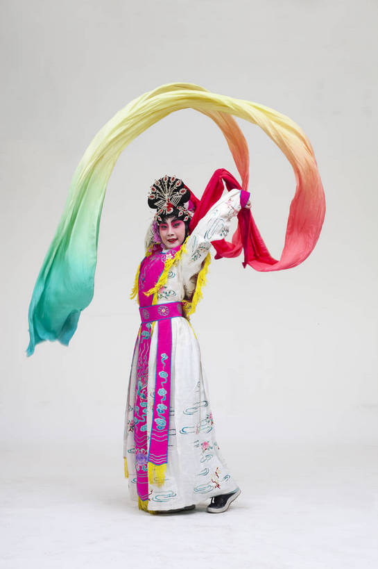 一个人,演员,竖图,彩色,白色背景,正面,化妆,北京,中国,亚洲,仅一个人,表演,艺术,造型,鲜艳,头饰,图片,注视,文化,脸谱,观察,看,站着,表情,竖,姿势,摄影,服饰,观看,动作,察看,关注,中国文化,戏剧,民族服饰,演出服,京剧,东亚,国粹,女人,中国人,年轻人,全身,影棚拍摄,化装,中国戏曲,传统文化,天女,舞台妆,bj174