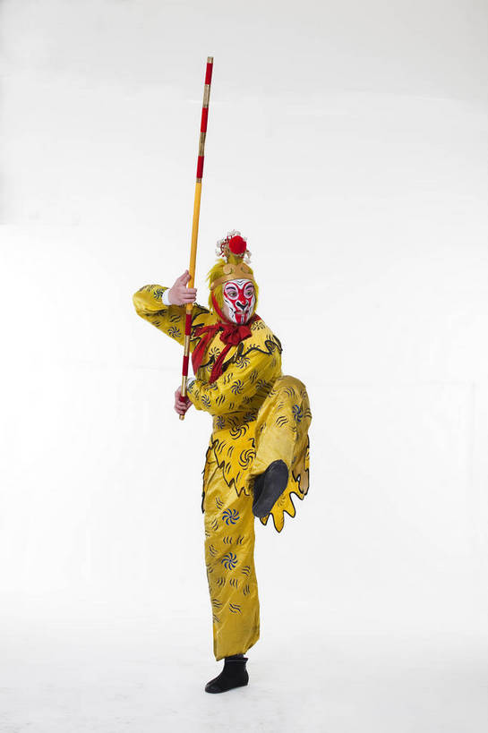 中年人,一个人,演员,竖图,彩色,白色背景,正面,化妆,北京,中国,亚洲,仅一个人,表演,艺术,造型,鲜艳,头饰,图片,注视,文化,脸谱,观察,看,表情,竖,姿势,摄影,服饰,观看,动作,察看,关注,中国文化,金箍棒,戏剧,民族服饰,演出服,京剧,东亚,国粹,美猴王,男人,中国人,全身,影棚拍摄,化装,中国戏曲,武生,传统文化,舞台妆,bj174