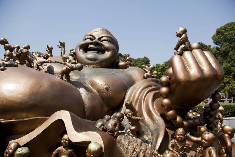 无人,寺庙,横图,彩色,室外,特写,白天,旅游,度假,名胜古迹,树林,标志建筑,地标,建筑,雕塑,中国,亚洲,局部,遗迹,雕像,佛像,图片,景观,建筑群,古典,古迹,文化,文物,娱乐,建设,古建筑,江苏,弥勒佛,无锡,祥符寺,大佛,祈祷,享受,休闲,健康,灵山,旅游胜地,放松,许愿,摄影,宗教,佛教,信仰,风光,祈求,神圣,中国文化,古文明,东亚,中华人民共和国,布袋和尚,布袋神,弥勒,弥勒菩萨,庄严,释教,平安,旅行,传统文化,bj174