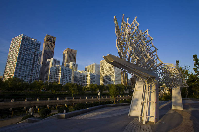 无人,横图,彩色,室外,白天,旅游,办公楼,城市风光,城市,道路,建筑,写字楼,雕塑,北京,中国,图片,建筑群,辉煌,现代建筑,蓝天,阳光,旅游胜地,摩天大厦,金融,摄影,经济,文明,中国文化,发展,繁荣,旅行,建外SOHO,bj174