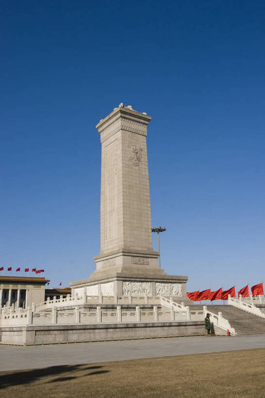 无人,摄影师,竖图,彩色,室外,白天,仰视,旅游,城市,建筑,天安门广场,中国,亚洲,纪念碑,历史,东方,建筑物,风景,蓝天,晴朗,晴天,雄伟,近景,政治,摄像师,人民英雄纪念碑,爱国主义,bj174