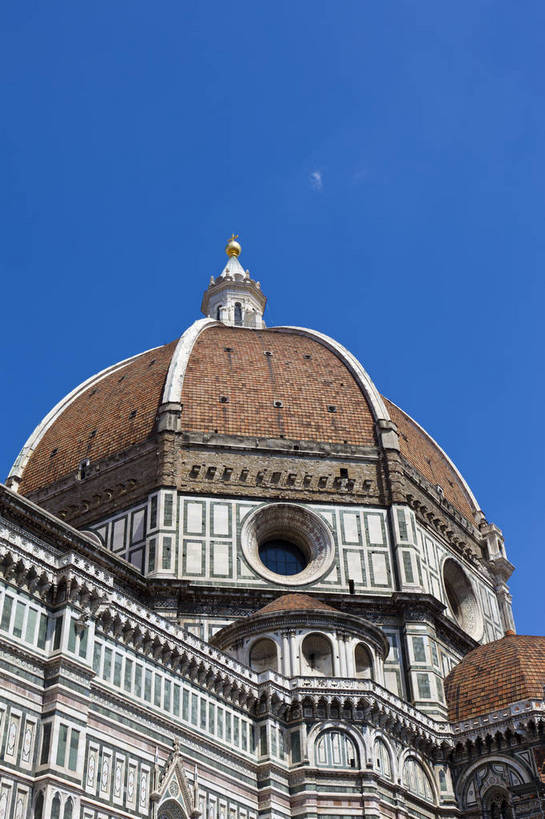 教堂,竖图,彩色,室外,特写,白天,旅游,度假,名胜古迹,标志建筑,地标,建筑,意大利,佛罗伦萨,遗迹,艺术,彩绘,浮雕,图片,建筑群,古典,古迹,文物,娱乐,建设,古建筑,地标建筑,享受,休闲,旅游胜地,放松,摄影,文明,古文明,世界文化遗产,圣母百花大教堂,古代文明,旅行,传统文化,bj174