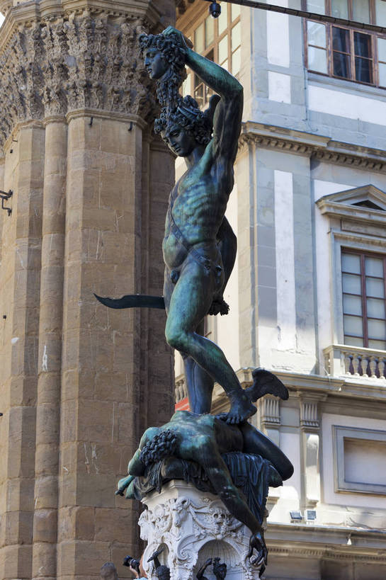 广场,竖图,彩色,室外,白天,旅游,度假,名胜古迹,标志建筑,地标,建筑,雕塑,意大利,佛罗伦萨,遗迹,艺术,雕像,图片,建筑群,古典,古迹,文物,娱乐,建设,古建筑,地标建筑,享受,休闲,旅游胜地,放松,人体,摄影,文明,古文明,世界文化遗产,古代文明,米开朗基罗广场,旅行,传统文化,bj174