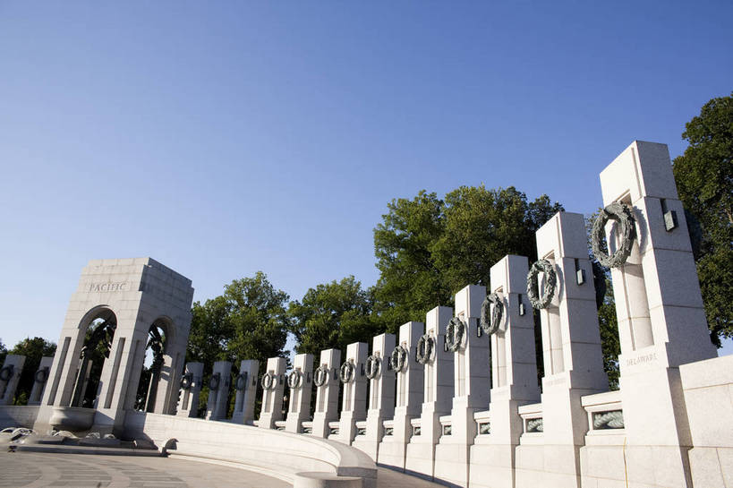 无人,横图,彩色,室外,白天,旅游,度假,名胜古迹,树林,城市风光,标志建筑,城市,地标,建筑,华盛顿,美国,遗迹,图片,纪念碑,建筑群,古典,辉煌,古迹,文物,娱乐,建设,古建筑,现代建筑,天空,地标建筑,享受,休闲,旅游胜地,放松,摄影,文明,古文明,发展,繁荣,二战纪念碑,旅行,bj174