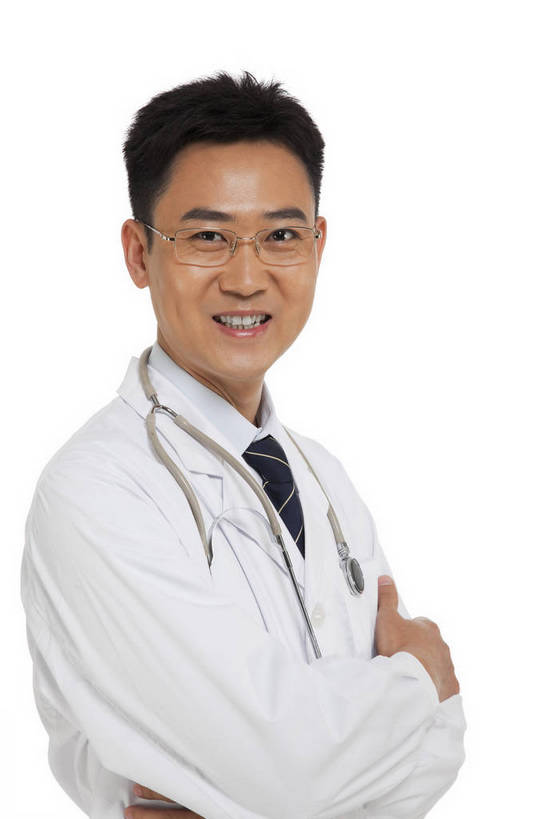 东方人,中年人,医生,站,微笑,竖图,彩色,室内,白天,白色背景,正面,时尚,智慧,成功,职员,北京,中国,仅一个人,工作,图片,职业装,现代,听诊器,医护人员,医疗人员,职业,成熟,稳重,自信,摄影,青春,医疗,戴眼镜,端庄,精明,聪明,男人,男性,年轻男性,亚洲人,中国人,年轻人,白领,大夫,商人,上班族,半身,影棚拍摄,愉快,白领阶层,办公室职员,bj174