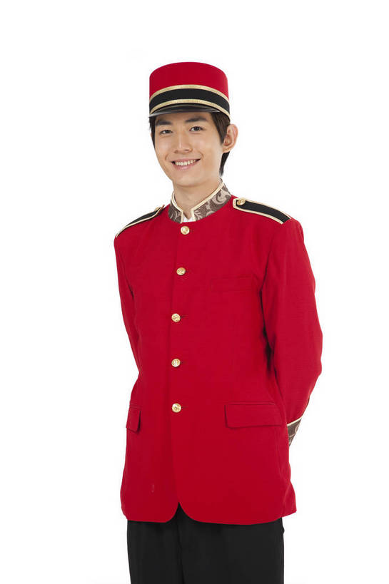 东方人,商务人士,服务员,门童,商务男性,站,微笑,竖图,彩色,室内,白天,白色背景,正面,衬衫,商务,时尚,智慧,成功,职员,北京,中国,仅一个人,套装,正装,图片,职业装,现代,职业,成熟,自信,服务,摄影,青春,礼仪,商务装,工薪阶层,精明,聪明,男人,男性,年轻男性,亚洲人,中国人,年轻人,白领,服务生,商人,上班族,侍者,半身,影棚拍摄,衬衣,愉快,白领阶层,办公室职员,bj174