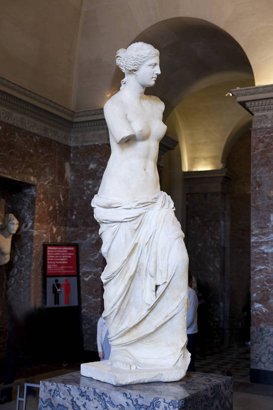 博物馆,竖图,彩色,室内,白天,旅游,度假,名胜古迹,标志建筑,地标,建筑,法国,巴黎,遗迹,艺术,人像,雕像,图片,建筑群,卢浮宫,古典,古迹,文物,娱乐,建设,古建筑,地标建筑,享受,休闲,旅游胜地,放松,竖,摄影,文明,维纳斯,古文明,世界文化遗产,古代文明,旅行,传统文化,bj174