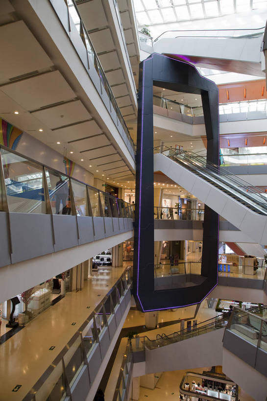 无人,商店,竖图,彩色,室内,白天,旅游,时尚,橱窗,建筑,商场,北京,中国,亚洲,图片,扶梯,首都,豪华,辉煌,现代建筑,竖,百货,摄影,经济,文明,中国文化,东亚,发展,海淀区,中关村,中华人民共和国,北京市,京,北平,华北地区,繁荣,购物中心,中关村大街,中关村广场购物中心,bj174