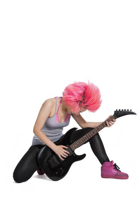 东方人,头发,蹲,竖图,彩色,室内,白天,正面,时尚,跳舞,热情,北京,中国,仅一个人,图片,街头,吉他,休闲装,娱乐,红色,休闲,健康,个性,活力,激情,美女,平衡,竖,摄影,技巧,青春,街舞,毛发,酷,嘻哈,弹唱,弹性,动感,技能,年轻女性,女人,女性,亚洲人,中国人,年轻人,全身,影棚拍摄,愉快,舞蹈,bj174