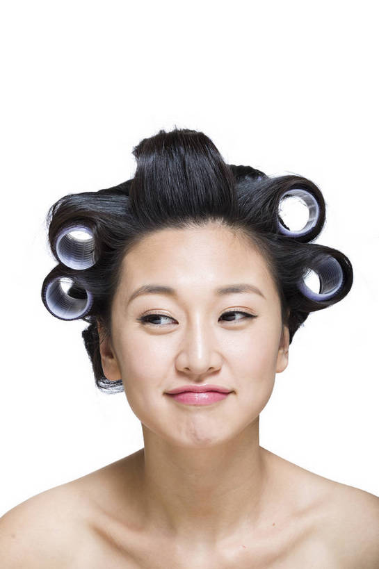 东方人,五官,脸,笑,竖图,彩色,室内,特写,白天,留白,抠图,白色背景,正面,美容,美发,时尚,北京,中国,仅一个人,护肤,图片,休闲,表情,成熟,可爱,美女,自信,摄影,头像,生活方式,护发,烫发,精致,青春,优雅,卷,肖像,乐观,年轻女性,女人,女性,亚洲人,中国人,年轻人,面部,影棚拍摄,愉快,bj174