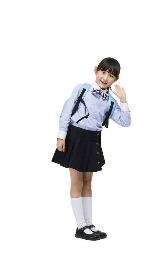 东方人,儿童,背,一个人,学生,站,竖图,彩色,室内,白天,留白,抠图,白色背景,正面,快乐,幸福,北京,中国,包,书包,图片,小孩,背包,背着,站着,放学,校服,放松,可爱,童年,童趣,摄影,成长,希望,手舞足蹈,好奇,未来,乐观,背负,天真,男孩,男人,男性,女孩,女人,女性,亚洲人,中国人,孩子,站立,全身,影棚拍摄,双肩包,男生,女生,小学生,bj174