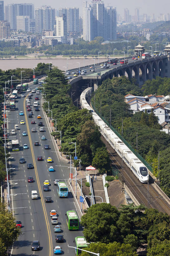 无人,竖图,彩色,室外,白天,旅游,城市风光,城市,建筑,武汉,中国,图片,建筑群,桥,交通,辉煌,现代建筑,旅游胜地,摄影,跨江大桥,文明,长江大桥,长江,发展,湖北,繁荣,江,旅行,bj174