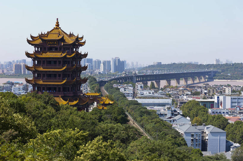 无人,横图,俯视,彩色,室外,白天,旅游,度假,名胜古迹,山,树林,标志建筑,城市,地标,建筑,武汉,中国,遗迹,图片,建筑群,古典,古迹,文物,娱乐,建设,古建筑,现代建筑,享受,休闲,旅游胜地,放松,摄影,文明,中国文化,长江大桥,长江,古文明,发展,湖北,黄鹤楼,繁荣,旅行,飞檐,bj174