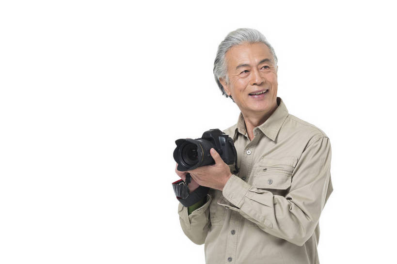 东方人,成年人,老年人,头发,一个人,摄影师,站,微笑,横图,彩色,照片,白色背景,旅游,度假,快乐,幸福,秋季,北京,中国,亚洲,游客,服装,节日,庆祝,图片,年轻,生活,休闲装,黄种人,文化,娱乐,一个,拍照,衣服,白色,春季,回眸,郊游,庆典,休闲,游玩,健康,休闲服,放松,活力,精神,乐趣,自信,摄影,服饰,生活方式,单个,纪念,单反相机,假期,退休,享乐,愉悦,娱乐活动,爱好,玩乐,户外运动,单人,周末,东亚,摄影器材,重阳节,乐观,单独,无忧无虑,老年男性,男人,男性,亚洲人,中国人,照相机,半身,影棚拍摄,旅行,欢乐,开心,愉快,拍摄,照相,登高节,老年节,运动装,bj174