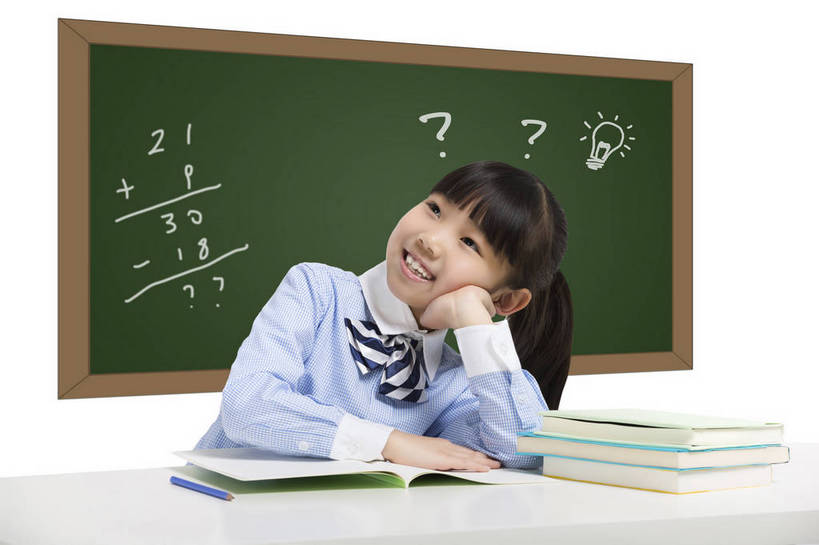 东方人,儿童,一个人,学生,学校,站,坐,微笑,横图,彩色,室内,白天,留白,抠图,白色背景,快乐,幸福,纯洁,智慧,数码,科技,北京,中国,仅一个女性,仅一个人,学习,阴影,网络,数字,图片,高光,几何,计算机图形,教育,合成,托腮,数码合成,书桌,小孩,课桌,黑板,向上看,站着,仅一个小孩,思考,校服,放松,幻想,可爱,童年,童趣,摄影,生活方式,成长,希望,电脑合成图,数码合成图,知识,未来,愉悦,合成图,数学,想象,童真,憧憬,烂漫,无邪,乐观,数学符号,无忧无虑,天真,男孩,男人,男性,女孩,女人,女性,亚洲人,中国人,孩子,玩耍,站立,半身,开心,愉快,小学,男生,女生,小学生,bj174