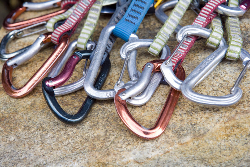 无人,竖图,室外,白天,安全,合作,团队,攀岩,山,静物,中国,亚洲,金属,器材,防护,极限运动,绳子,力量,摄影,保护,爱好,保险,户外活动,挑战,东亚,保全,周全,安稳,安定,冒险,平安,岩石,彩图,岩钉钢环,bj175