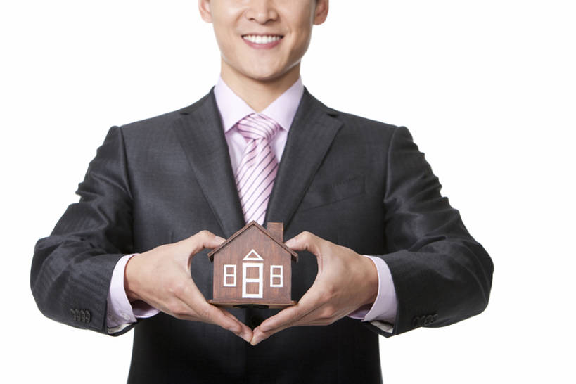 东方人,成年人,手,一个人,商务人士,服务员,商务男性,家,笑,微笑,露齿笑,横图,白色背景,正面,衬衫,制服,商务,游戏,快乐,成功,信心,技术,玩具,中国,亚洲,仅一个男性,仅一个人,套装,小的,房屋,屋子,领带,玩,拿着,娱乐,楼房,刺激,住宅,仅一个年轻男性,手势,休闲,益智,服务,金融,活动,技巧,部分,象征,庄重,发泄,关爱,消遣,智力,房地产,销售,出示,手艺,商务装,身份,贩卖,工薪阶层,东亚,时装模特,北京市,宣泄,正式,地位,技能,技艺,男人,男性,年轻男性,亚洲人,中国人,年轻人,心型,白领,服务生,上班族,侍者,玩耍,嬉戏,彩图,影棚拍摄,衬衣,爱,房子,妙技,打手势,本领,bj175