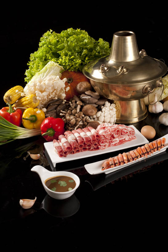 无人,竖图,蔬菜,静物,中国,亚洲,黑色背景,丰富,虾,食品,传统,火锅,饮食,摄影,膳食,中国文化,东亚,主菜,健康食物,海产,彩图,传统文化,成分,bj175