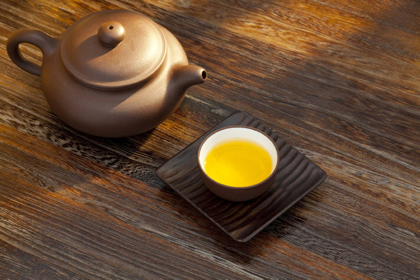 无人,横图,特写,茶,桌子,静物,叶子,日光,壶,木纹,绿茶,书桌,绿色,放松,摄影,紫砂壶,早晨,中国文化,烧水壶,热饮,东亚文化,茶杯,书,彩图,bj175