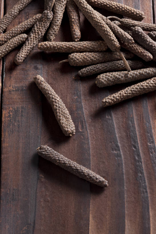 无人,竖图,特写,桌子,静物,中国,亚洲,许多,干燥,材料,调料,香料,食品,草药,药草,调味品,很多,饮食,健康,摄影,膳食,中医,东亚,荜拨,彩图,影棚拍摄,成分,bj175