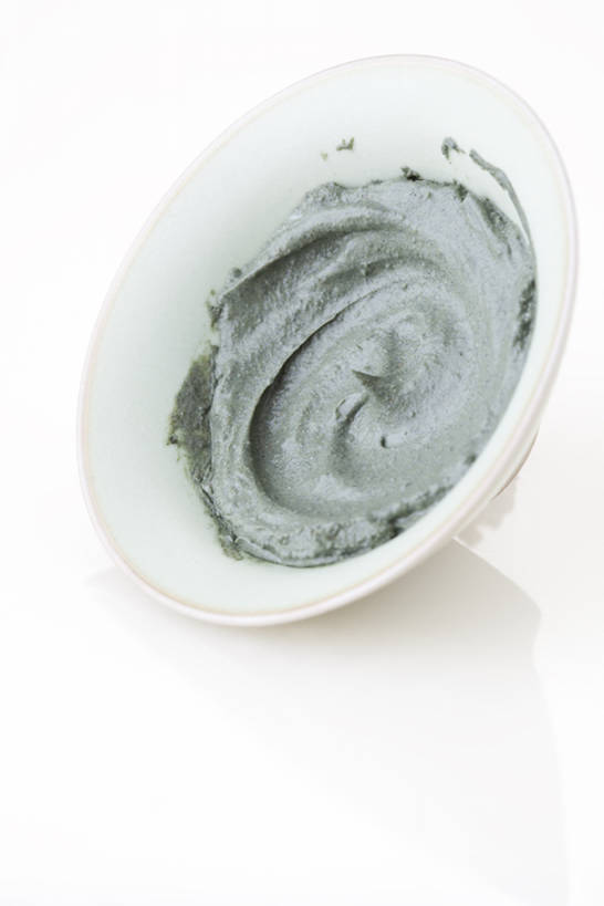 无人,竖图,特写,白色背景,按摩,化妆,美容,静物,北京,中国,亚洲,护肤,准备,反射,材料,瓷器,润肤露,自然,碗,保养,享受,休闲,健康,面膜,放松,SPA水疗,保健,温泉浴场,摄影,有机食品,混合,泥,简单,化妆用品,清新,华贵,海藻泥,东亚,养颜,替代疗法,美化,矿泉疗养地,彩图,影棚拍摄,水疗,SPA美容,成分,bj175