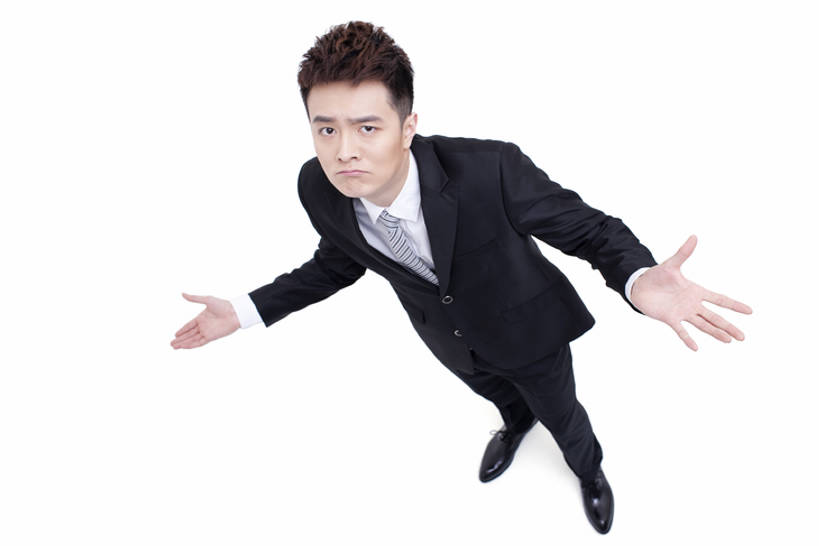 东方人,成年人,一个人,商务人士,商务男性,站,横图,俯视,留白,白色背景,正面,衬衫,商务,时尚,北京,中国,亚洲,仅一个男性,仅一个人,套装,正装,领带,注视,现代,仅一个年轻男性,观察,看,耸肩,摄影,影棚,生活方式,观看,察看,关注,摄影棚,商务装,问题,工薪阶层,东亚,认真,男人,男性,年轻男性,亚洲人,中国人,年轻人,白领,上班族,张开手臂,彩图,高角度拍摄,全身,影棚拍摄,衬衣,拍摄,办公室职员,bj175